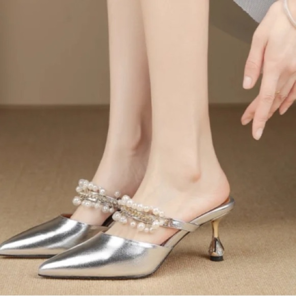 women shoes Heels